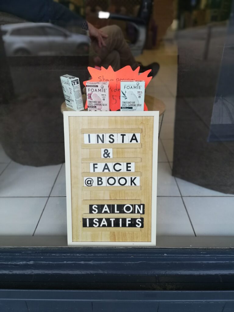 Pancarte réseaux sociaux